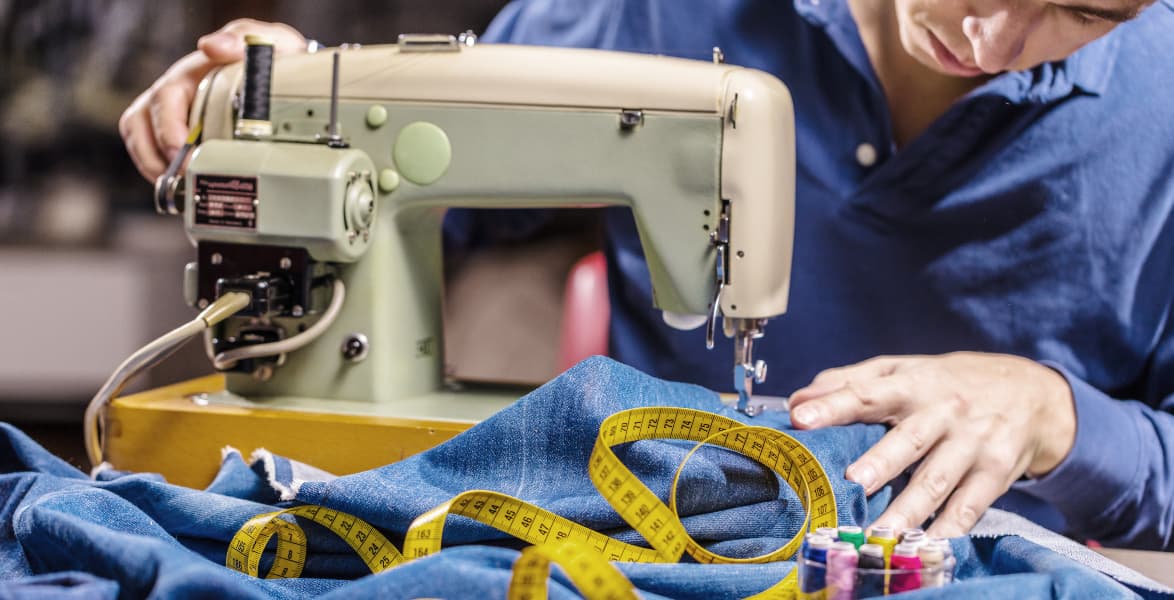 The complete step-by-step custom apparel manufacturing process diagram